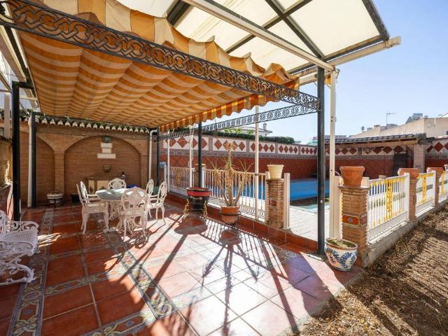 Exclusiva casa de 471 m2 en venta Ogíjares, España