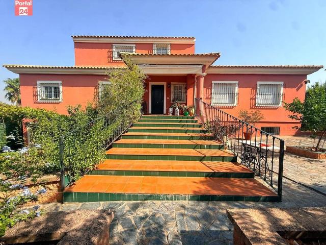 Exclusiva casa de 530 m2 en venta Badajoz, Extremadura