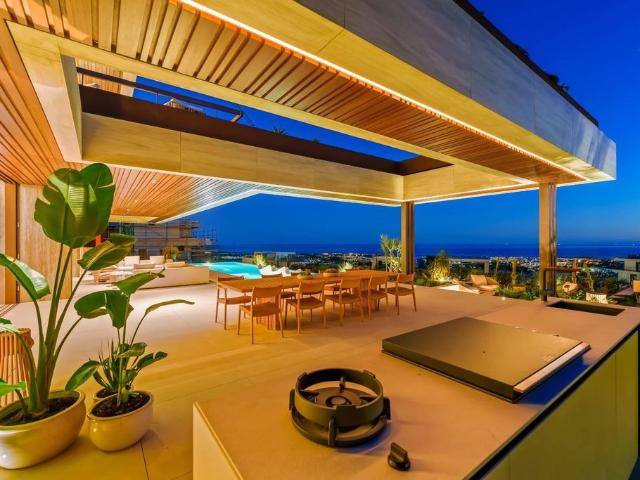 Exclusiva casa de 875 m2 en venta Benahavís, Andalucía