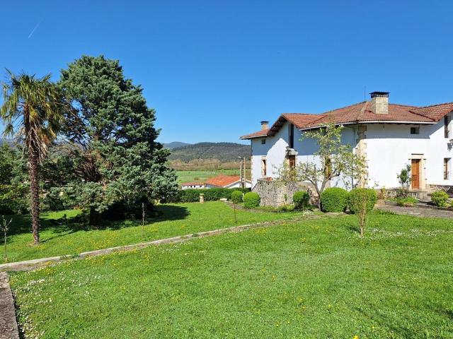 Exclusiva casa de 936 m2 en venta Vallejo de Mena, Castilla y León