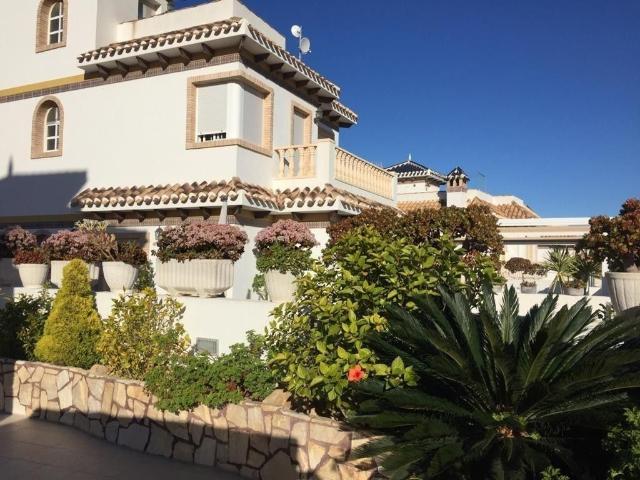 Exclusiva casa de 97 m2 en venta Torrevieja, España