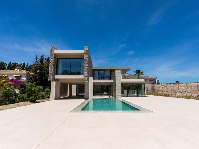 Exclusiva casa de 1000 m2 en venta San Pedro de Alcántara, España