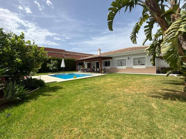 Exclusiva casa de 111 m2 en venta Alhaurín de la Torre, Andalucía