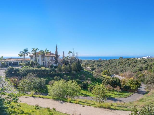 Exclusiva casa de 1206 m2 en venta Los Monteros, Marbella, Andalucía