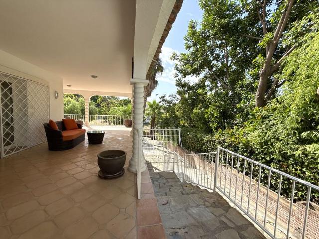 Exclusiva casa de 145 m2 en venta San Pedro de Alcántara, Andalucía