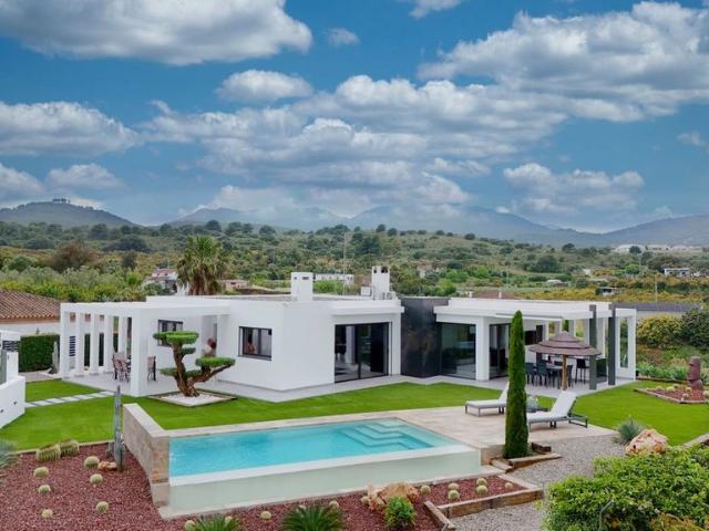 Exclusiva casa de 166 m2 en venta Alhaurín el Grande, Andalucía