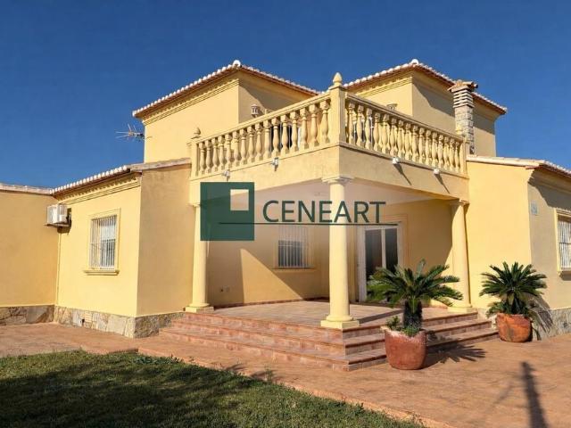 Exclusiva casa de 172 m2 en venta Denia, Comunidad Valenciana