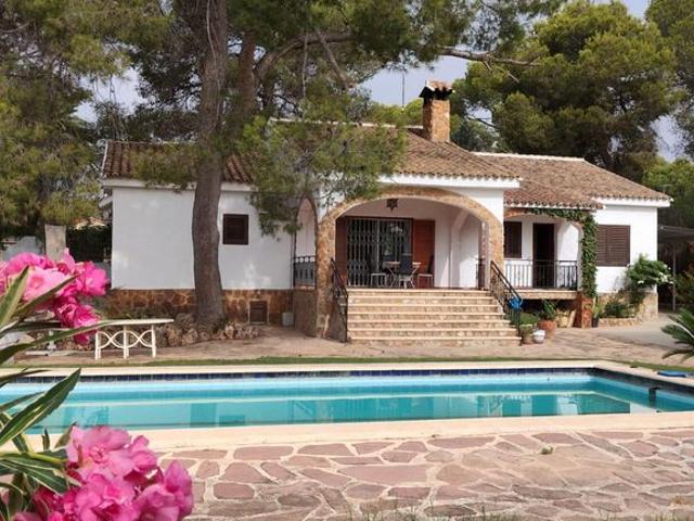 Exclusiva casa de 180 m2 en alquiler La Eliana, España