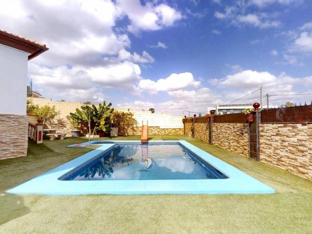 Exclusiva casa de 184 m2 en venta Alhaurín de la Torre, España