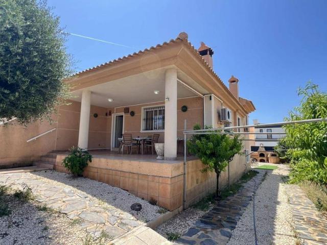 Exclusiva casa de 192 m2 en venta Torrevieja, Comunidad Valenciana
