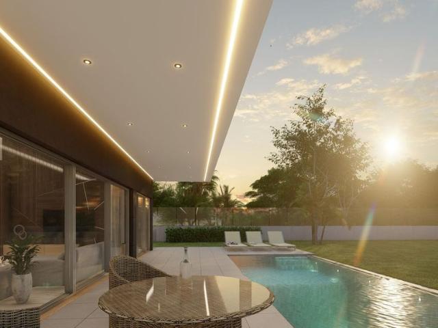 Exclusiva casa de 243 m2 en venta Benalmádena, España