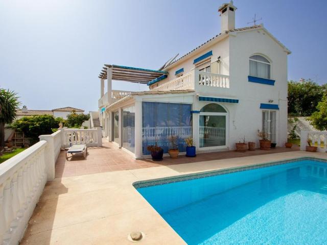 Exclusiva casa de 268 m2 en venta Mijas Costa, España