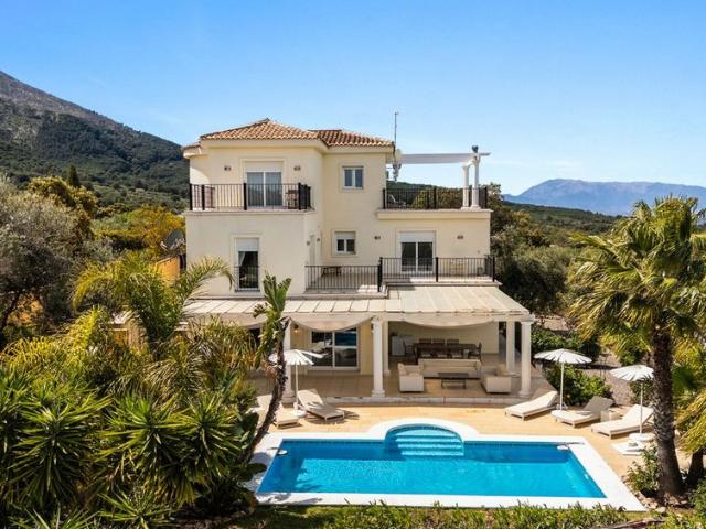 Exclusiva casa de 280 m2 en venta Alhaurín el Grande, España