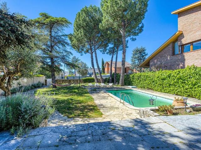 Exclusiva casa de 286 m2 en venta Igualada, Cataluña