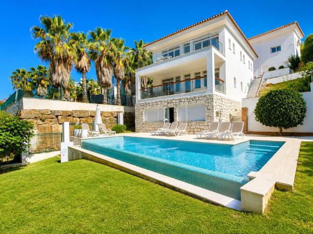 Exclusiva casa de 345 m2 en venta Mijas, Andalucía