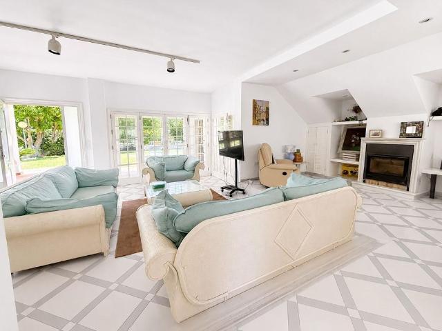 Exclusiva casa de 350 m2 en alquiler Valencia, Comunidad Valenciana