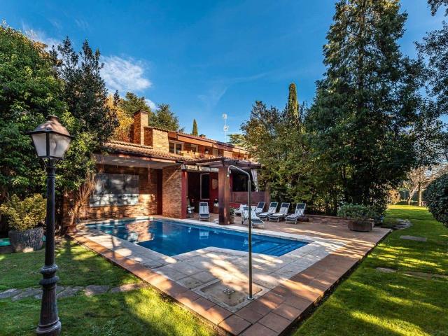 Exclusiva casa de campo en venta Alcobendas, España