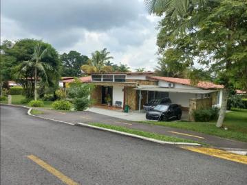 Exclusiva casa de campo en venta Armenia, Colombia