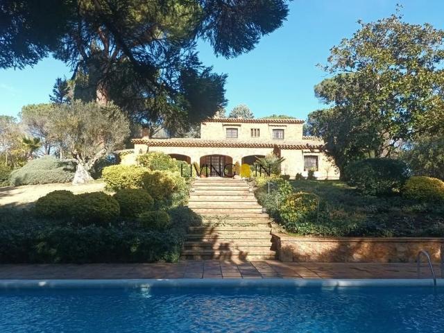 Exclusiva casa de campo en venta Caldas de Malavella, Cataluña