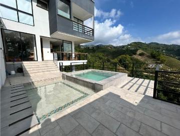 Exclusiva casa de campo en venta Dos Quebradas, Departamento de Risaralda
