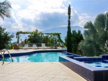 Exclusiva casa de campo en venta Girardota, Colombia