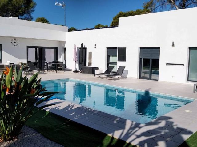 Casa de campo de alto standing de 3 dormitorios en venta Jávea, Comunidad Valenciana