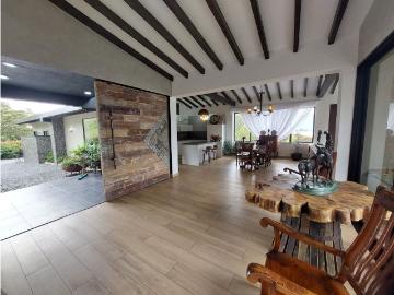 Exclusiva casa de campo en venta La Ceja, Colombia
