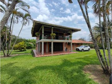 Casa de campo de alto standing de 5 dormitorios en venta Palestina, Departamento de Caldas