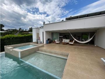 Casa de campo de alto standing de 4 dormitorios en venta Chinchiná, Departamento de Caldas