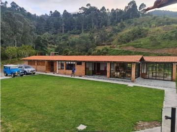Exclusiva casa de campo en venta Medellín, Colombia