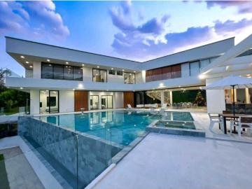 Exclusiva casa de campo en venta Santa Fe de Antioquia, Colombia