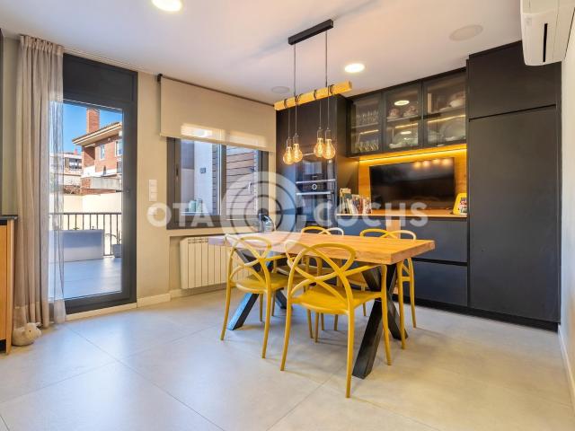 EXCLUSIVA CASA DE DISEÑO CON PISCINA PRIVADA EN REUS