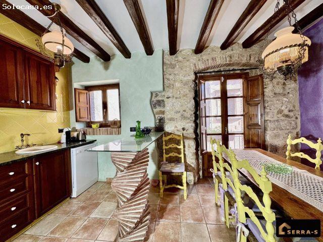Exclusiva casa de pueblo con encanto en el corazón de Torroella de Montgrí
