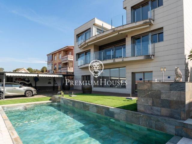 Vivienda exclusiva de 387 m2 en venta Tarragona, España