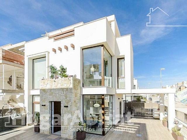 Casa de 123 m2 en venta Almería, Andalucía