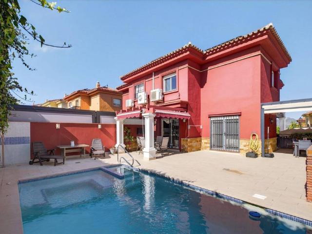 Exclusiva casa en venta Alhaurín de la Torre, Andalucía