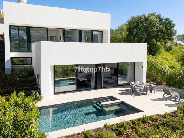 Exclusiva casa en venta Estepona, España