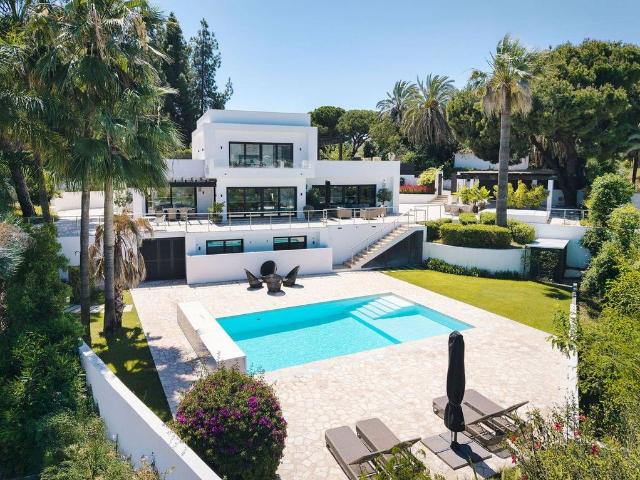 Exclusiva casa en venta Nueva Andalucia, España