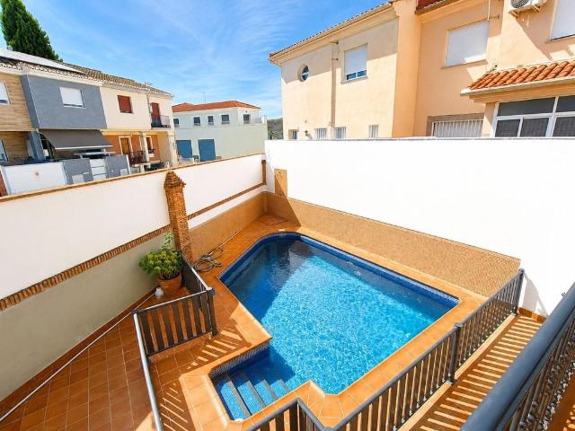 Exclusiva casa en venta Santafé, España