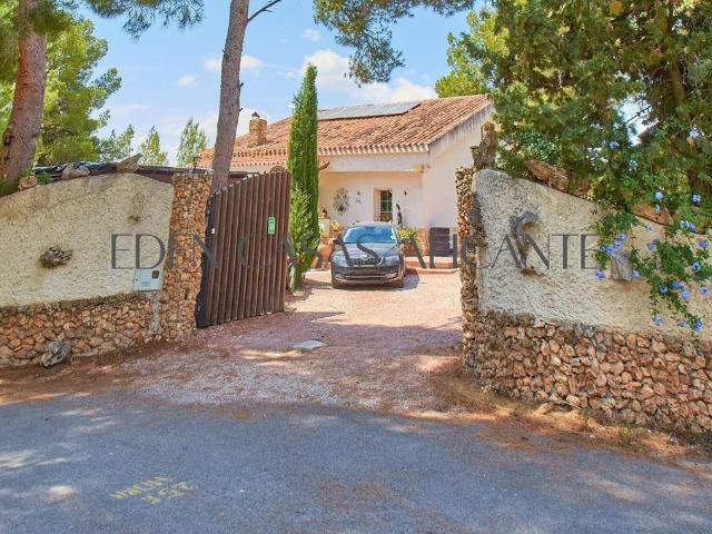 Exclusiva casa en venta Sax, España
