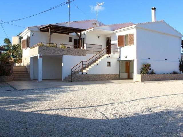 Exclusiva casa en alquiler Callosa de Ensarriá, Comunidad Valenciana