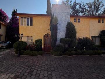 Exclusiva Casa En Condominio De Solo 10 Residencias: 4 Recámaras, 2 Niveles Y Es