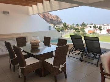 Exclusiva Casa en el Club de Playa Boca León, San Antonio de Mala