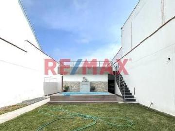 Exclusiva Casa Frente al Mar en Alameda Costa Norte Chorrillos