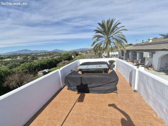 Exclusiva Casa Independiente con Piscina y Vistas Panorámicas en Cártama
