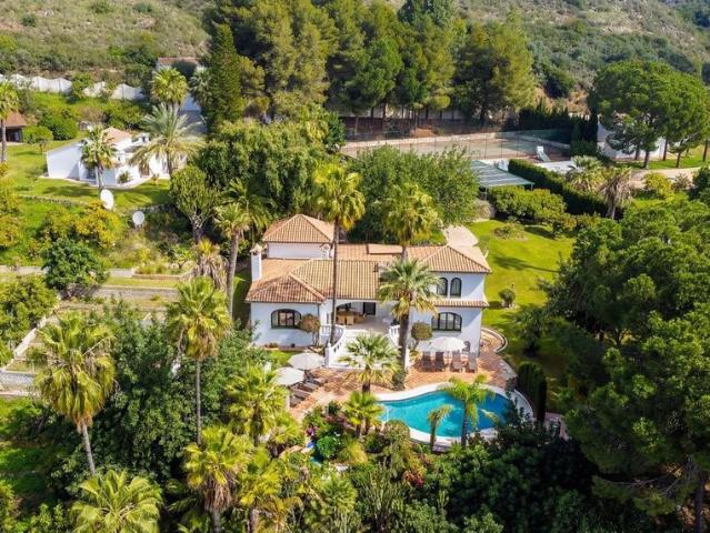 Exclusiva Casa rural de 601 m2 en venta Alhaurín el Grande, Andalucía