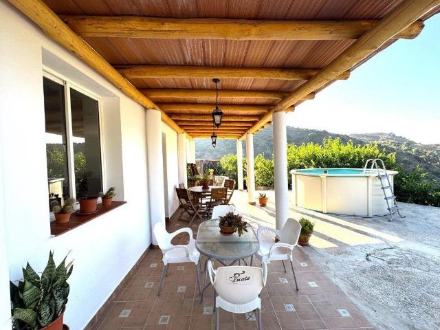 Exclusiva Casa rural de 107 m2 en venta Estepona, Andalucía