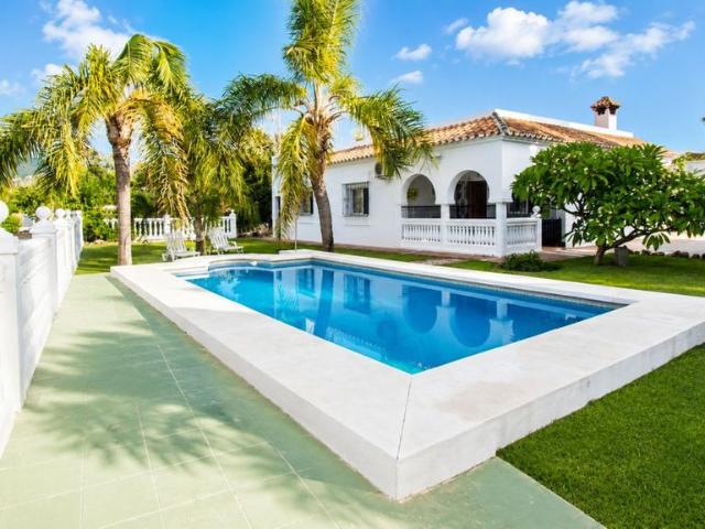 Exclusiva Casa rural de 120 m2 en venta Estepona, España