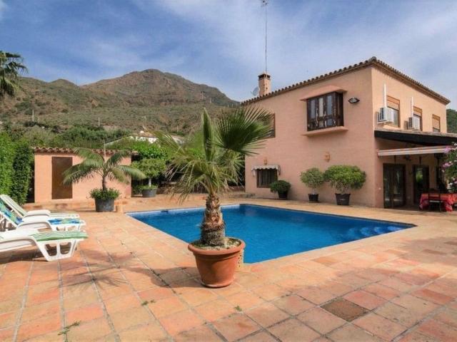 Exclusiva Casa rural de 240 m2 en venta Estepona, España