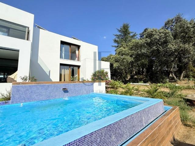 Exclusiva Casa rural de 301 m2 en venta Valdemorillo, España